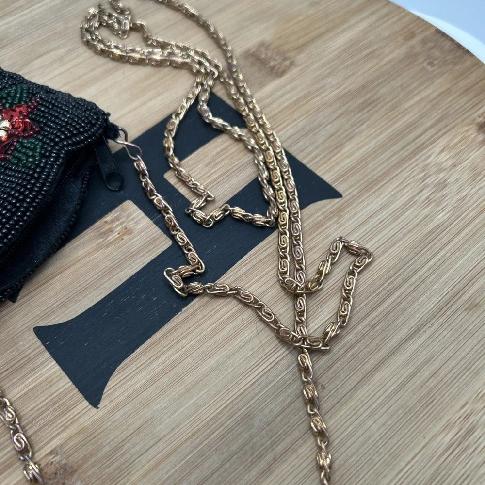 Beaded Poinsettia Zippered Pouch Clutch Coin Purse Small 7 3/4